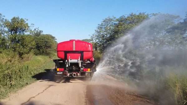 Tanques sobre Camión + bomberos - Imagen 2